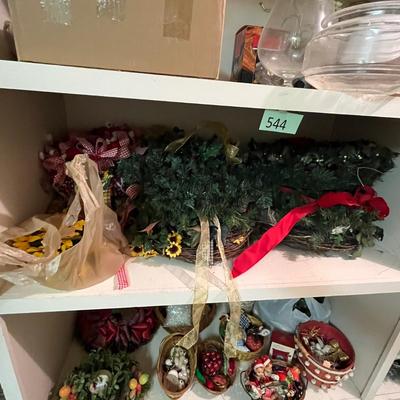 Lot of wreathes!