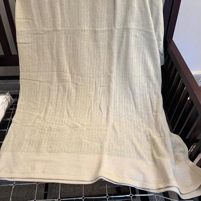 Pottery Barn, Martha Stewart & More Twin Bedding (O-RG)
