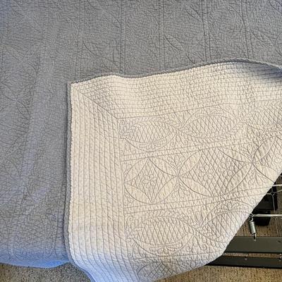 Pottery Barn, Martha Stewart & More Twin Bedding (O-RG)
