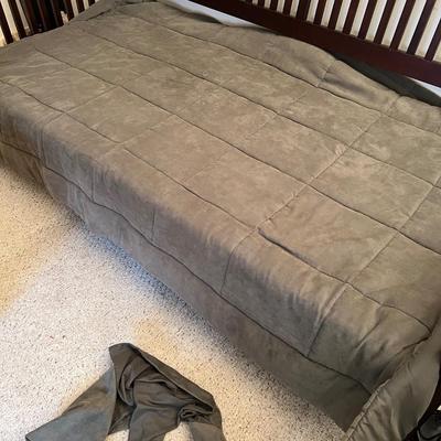 Pottery Barn, Martha Stewart & More Twin Bedding (O-RG)