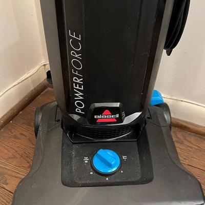 Bissell Vacuum Model 1739 (O-RG)