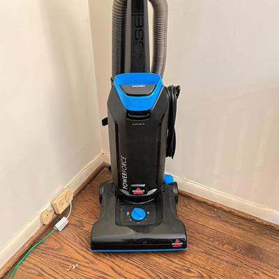 Bissell Vacuum Model 1739 (O-RG)