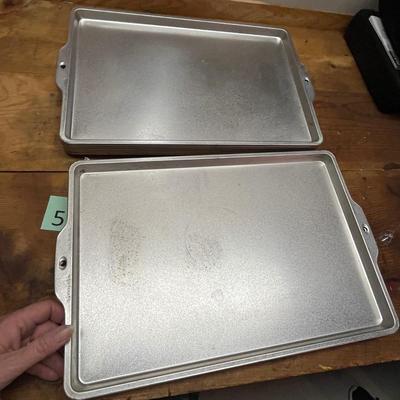 Stack of cookie sheets