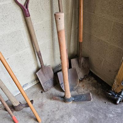 Assorted Garden & Yard Tools (G-JS)