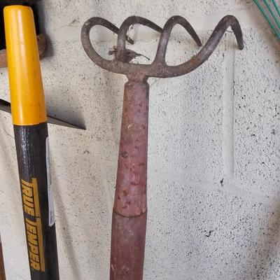 Assorted Garden & Yard Tools (G-JS)