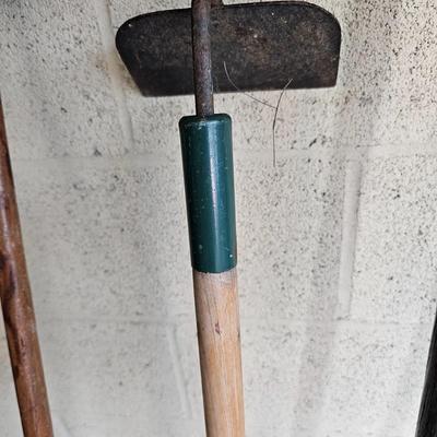 Assorted Garden & Yard Tools (G-JS)