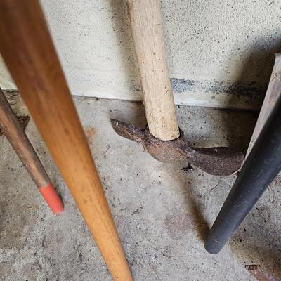 Assorted Garden & Yard Tools (G-JS)