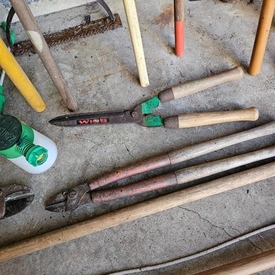 Assorted Garden & Yard Tools (G-JS)