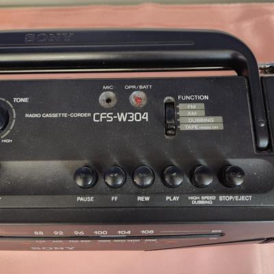 Sony AM Fm Radio Cassette Player CFS w304 Radio works