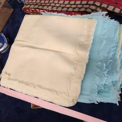 Large lot of Linens Table Covers, Place mats , White House Fabric Twin Flat sheets