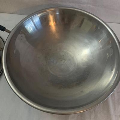 Lidded Wok, Zojirushi Gourmet Steamer, & Serving Dishes (K-HS)