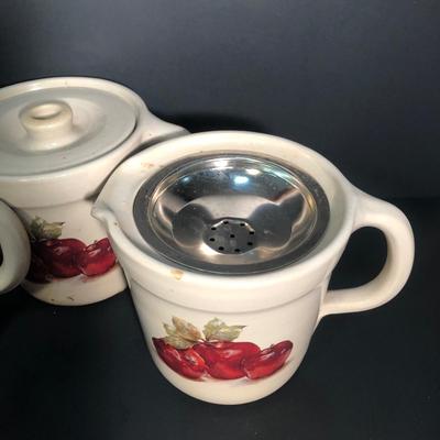 LOT 4L: Apple Themed Shaker & Thangs Pottery - Pitchers, Soap Dispenser & More
