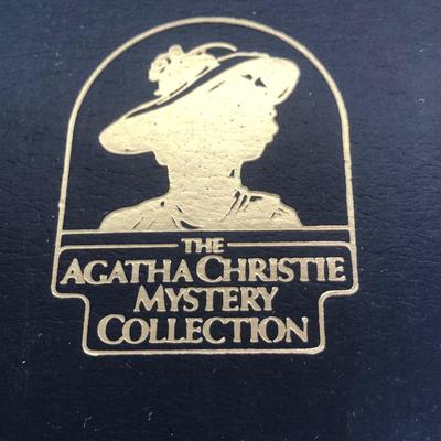 LOT 6L: Agatha Christie Novel Collection