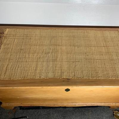 LOT 41 P: Vintage Light Wood Blanket Chest W/ Dovetail Corner & Leg Details