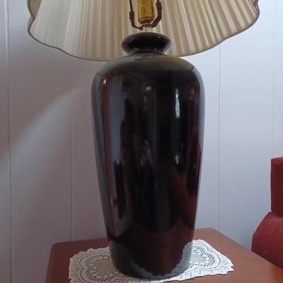 2 Vintage Art Deco Black Vase Electric Lamp