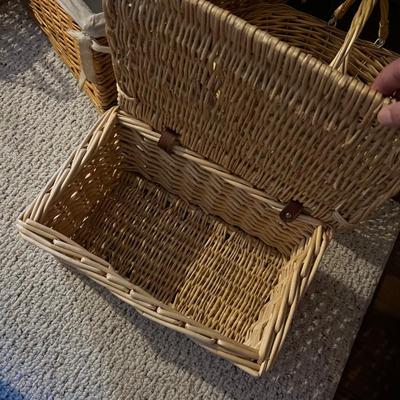 Stair, Handled & More Baskets (P-RG)