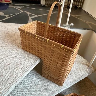 Stair, Handled & More Baskets (P-RG)