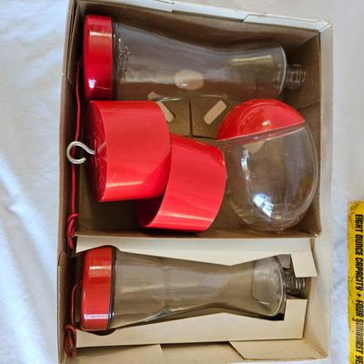 Hummingbird Feeders and More (K-DW)