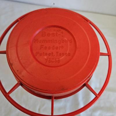 Hummingbird Feeders and More (K-DW)