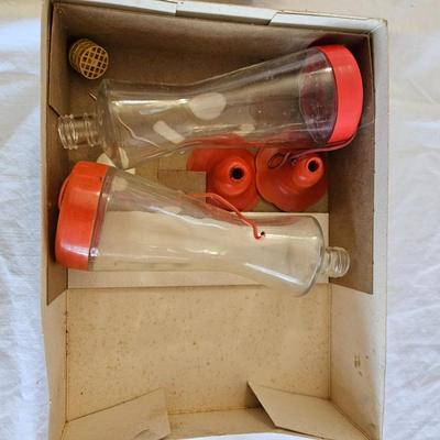 Hummingbird Feeders and More (K-DW)