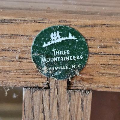 Three Mountaineers Shelf and Oak Table (K-DW)