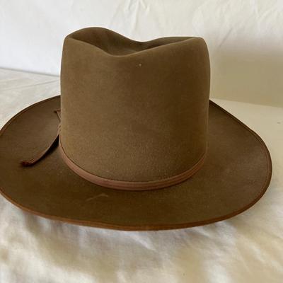 Resistol XXXXX Beaver Cowboy Hat & Pigalle Hat (P-RG)
