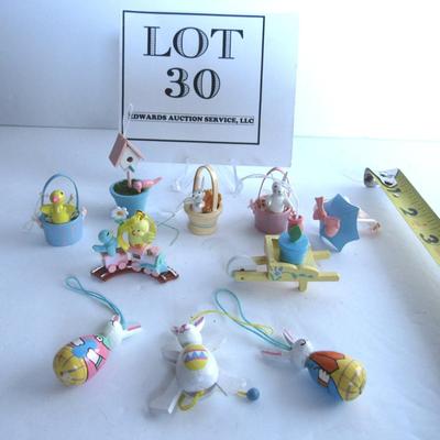 Nice Lot of Colorful Miniature Wooden Easter Ornaments