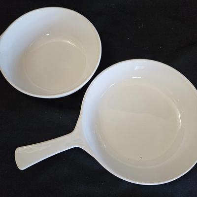 Cornflower Blue Corning Ware and Amber Pyrex (K-DW)
