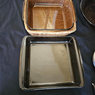 Cornflower Blue Corning Ware and Amber Pyrex (K-DW)