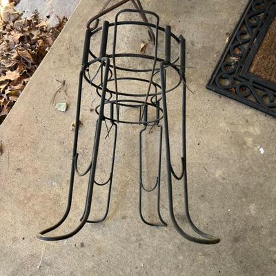 Wrought Iron Black Tall Plant Stand Plus Hanging Baskets & More (Y-RG)