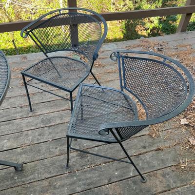 Wrought Iron Patio Table w/ Four Matching Barrel-Backed Chairs (D-RG)