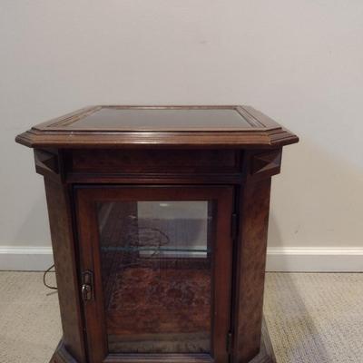 Wooden Lighted Display Cabinet Side Table with Glass Insert Top- Approx 18 7/8