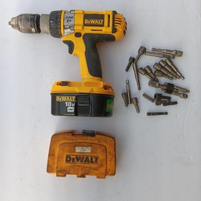 Dewalt cordless drill DC988 18 Volt with battery and bit accessories