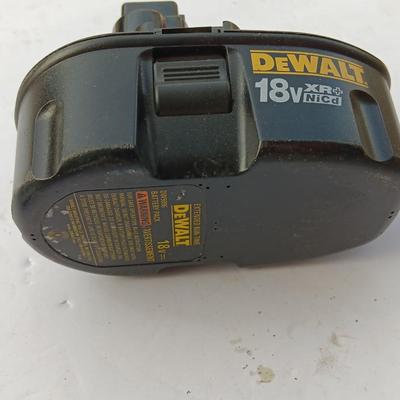 Dewalt 18-Volt battery with 18-volt electric charger