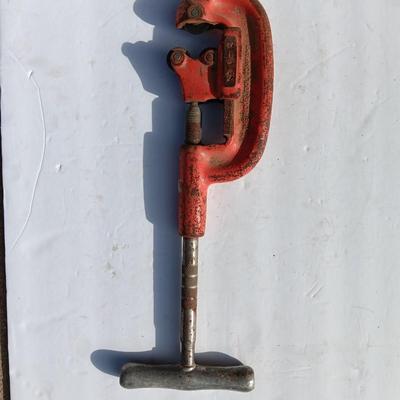 Ridgid No. 1-2 Heavy Duty pipe cutter