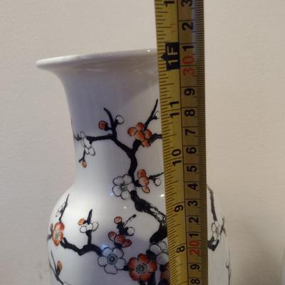 Nora Fenton Design Porcelain Vase and Ginger Jar