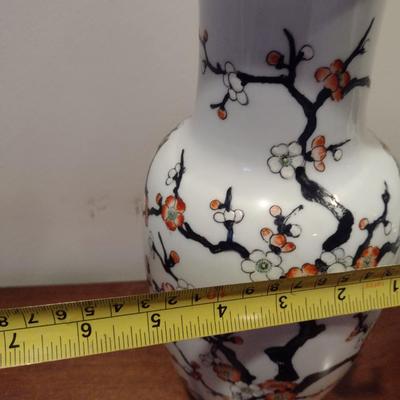 Nora Fenton Design Porcelain Vase and Ginger Jar