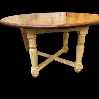 Farmhouse Collection Solid Wood Round Table
