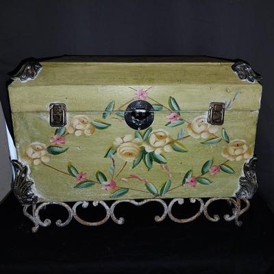 DECORATIVE HAND PAINTED WOODEN BOX