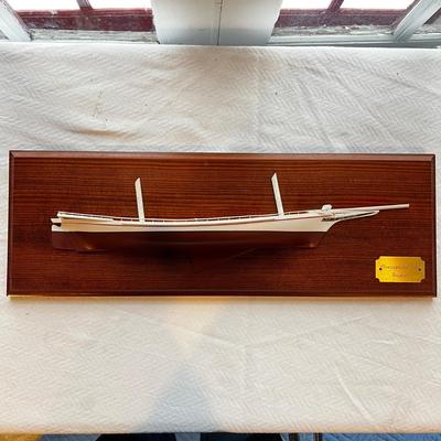 N297 Chesapeake Bay Bugeye 1/2 Hull Model