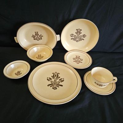Classic Pfaltzgraff Village Ironstone Dinnerware (K-DW)