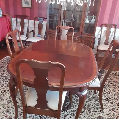 Dining room Table and Chairs