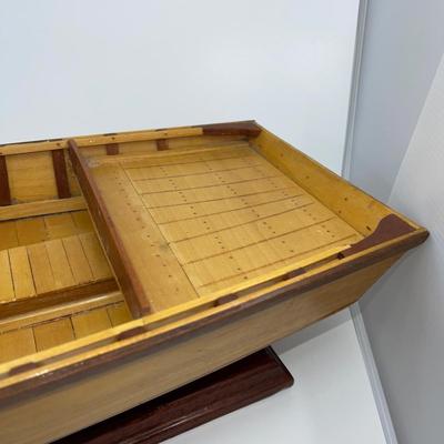 N400 Regina Yacht Billing Wooden Boat Model