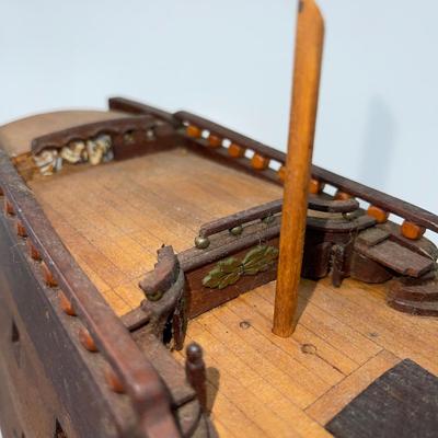 N401 Vintage Wooden Model of Antique Sailing Warship