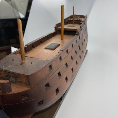 N401 Vintage Wooden Model of Antique Sailing Warship