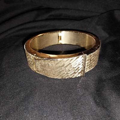 THREE LADIES GOLD TONE FASHION WATCHES