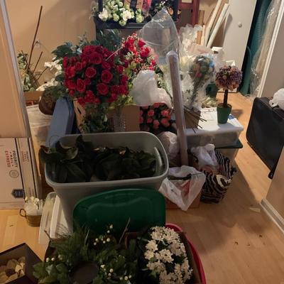 HUGE Artificial Flower Arrangements Lot