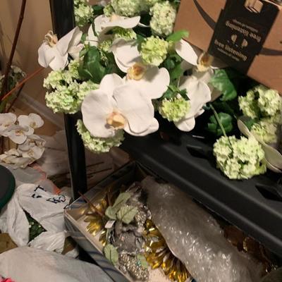 HUGE Artificial Flower Arrangements Lot