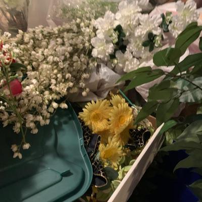 HUGE Artificial Flower Arrangements Lot