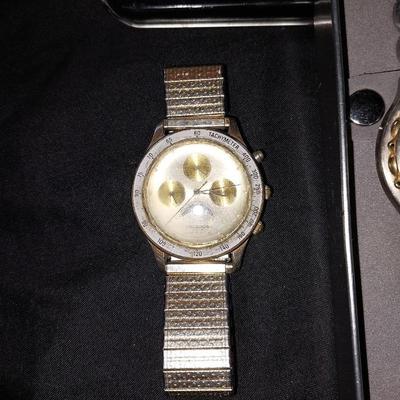 MENS HELBROS 3 ATM AND HARDROCK CAFE (IN BOX) WRISTWATCHES